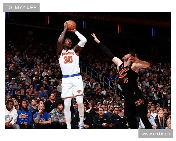 华子比赛中聊橄榄球 康利感叹不易 华子比赛中聊橄榄球 康利感叹不易