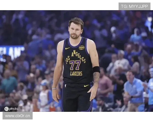 东契奇本周归队 里夫斯五月复出 东契奇本周归队 里夫斯五月复出